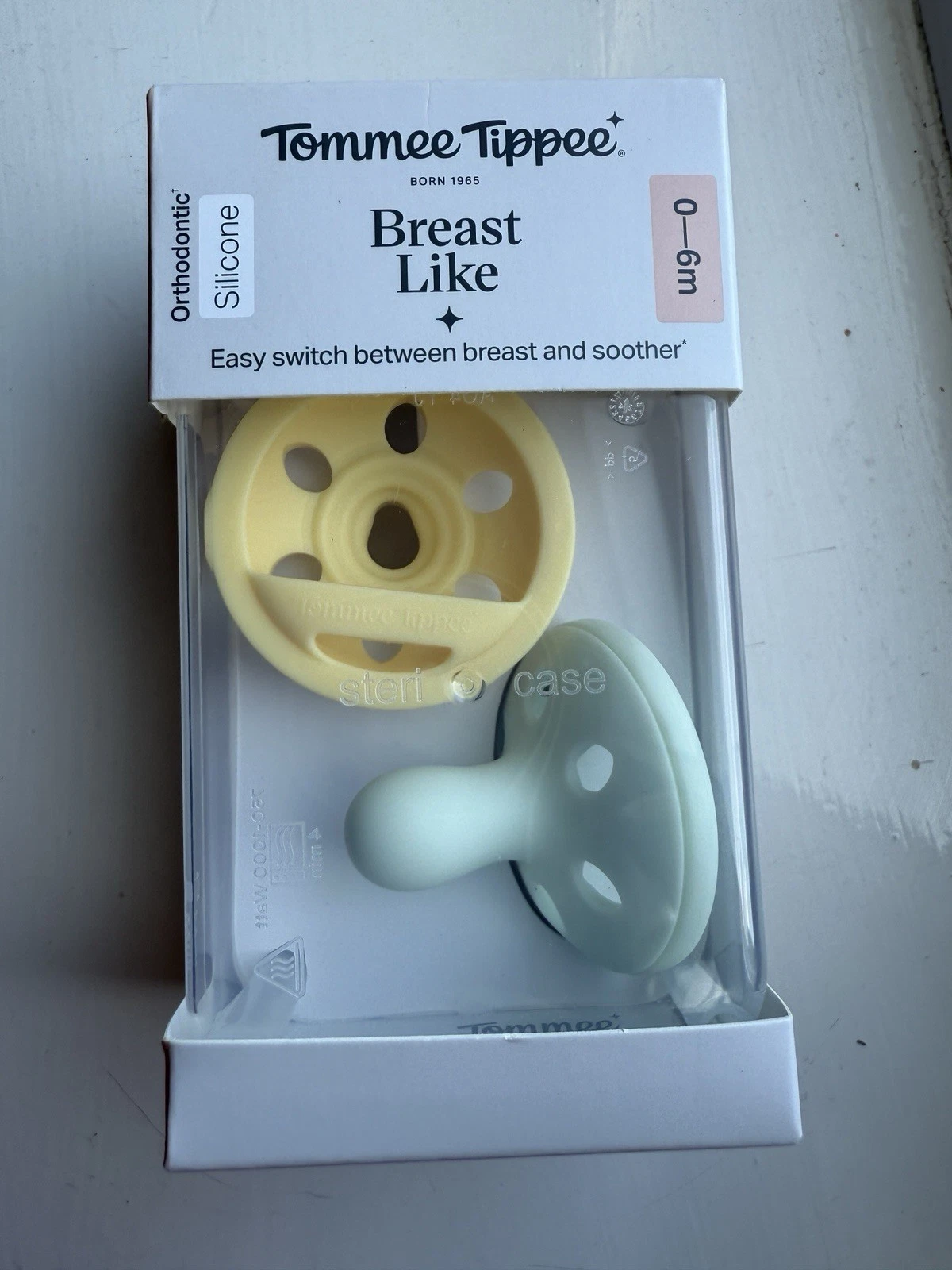 New Pack of Two Tommee Tippee Breast-Like Soothers - 6-18M - Silicone