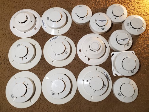 Fenwal SmartOne Lot of 15 Photoelectric Smoke-Automatic Detector Heads