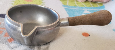 Pewter Gravy Butter Sauce Pan W/ Spout Brown Wood  Handle WILTON ARMETALE RWP