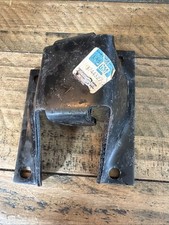 Nos 3744327 Oem Gm 1958-64 Chevy Belair Impala Ss V8 283 327 348 Lh Motor Mount