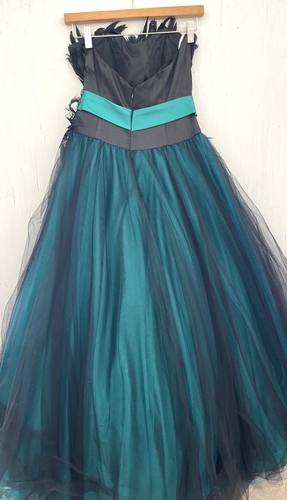 FLIRT Maggie Sorterro Black Green Peacock Feather Jeweled Ball Gown Prom Size 8 - Picture 7 of 9