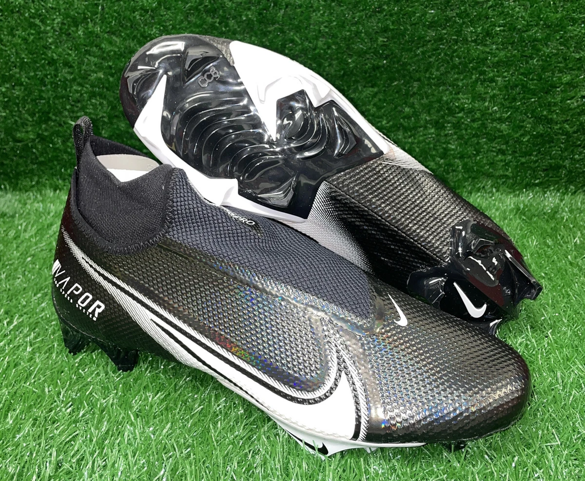 12 Best Soccer Cleats & Shoes for Adults 2021