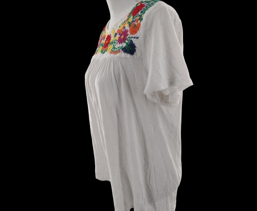 Gibson Womens Size M Floral Embroidered Top Short Sleeve Thin Lightweight Blouse - Picture 3 of 8