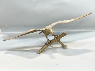 VINTAGE GROSSER MESSING ADLER AUF EINEM AST ORNAMENT WOHNDEKO FIGUR MODELL
