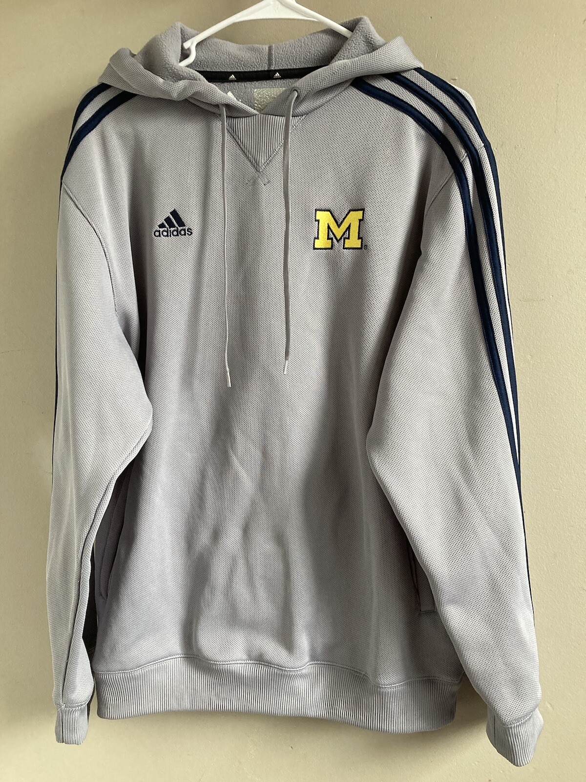 Adidas Michigan Wolverines Sweatshirt Mens Medium Gray Hooded Pullover Hoodie