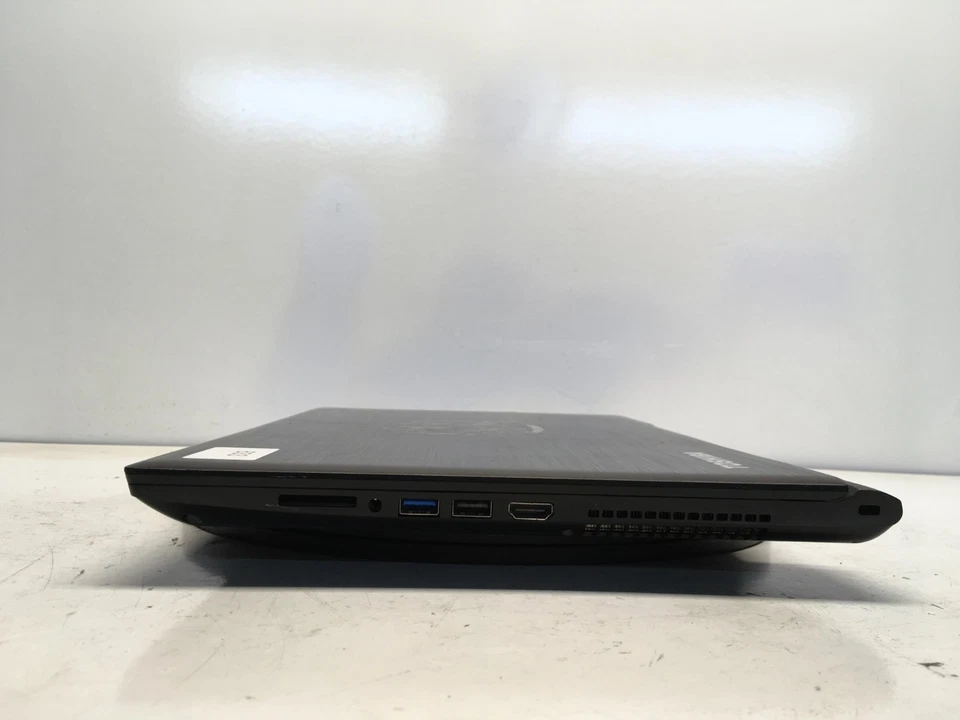 Toshiba Satellite C55D-C5271 AMD A4-7210 Quad-Core APU 1.8GHz No RAM/HDD - Parts - Image 4 of 4