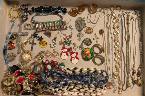 Lot Of Random Jewelry - Necklaces, Bracelets, Pendants, Chains, Crosses ...