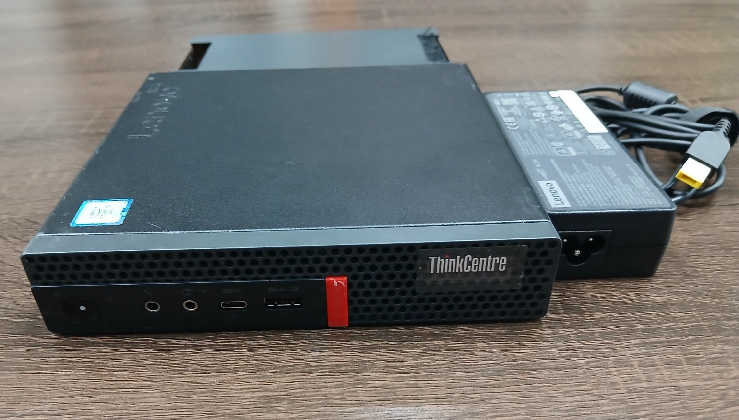Lenovo Thinkcentre M920q Tiny PC Core i5-8500T 8GB RAM 256GB SSD SATA  No WiFi