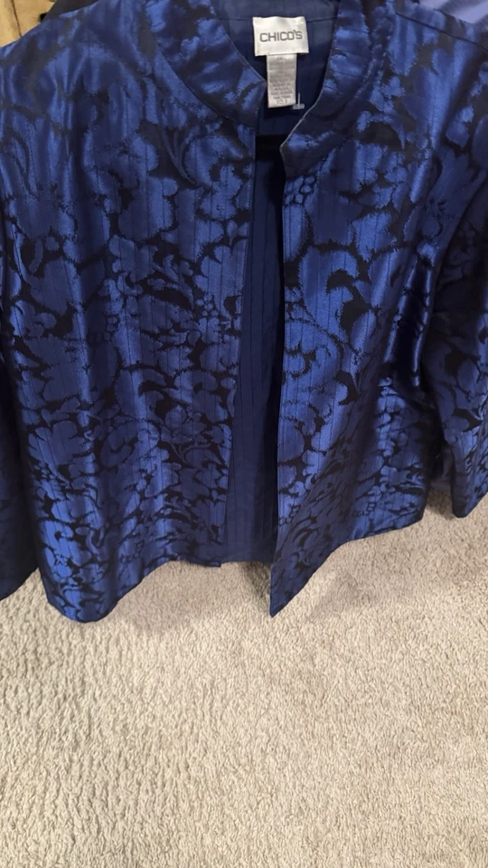 Chico's Open Front Blue Brocade Metallic L/Sleeve Jacket Blazer Sz 3 XL - Image 3 of 4
