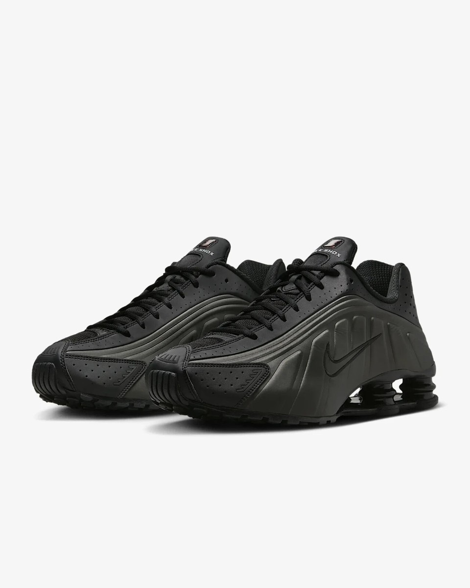 NIKE SHOX R4 ブラック 10 (UK) Nike Shox R4 GS 'Triple Black' | CW2626-003 | eBay