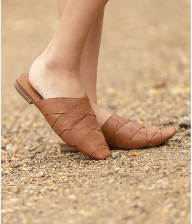 Seychelles to die for Mule Woven Leather 9 Cognac Brown shoes slip