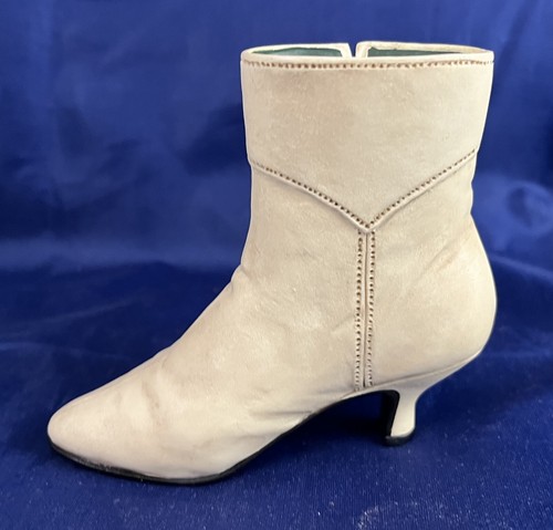 JUST THE RIGHT SHOE INGENUE 25027 WITH CERTIFICATE OF AUTHENTICITY & BOX lot 2 - Picture 4 of 9