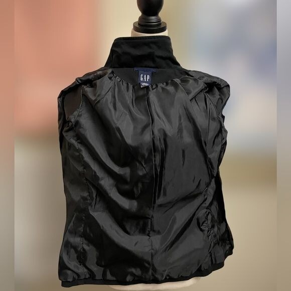 GAP Black Lightweight Button Down Jacker with Sil… - image 3