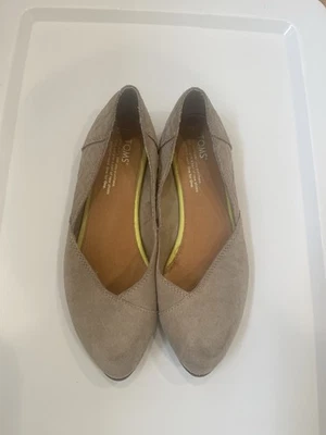 TOMS Shoes Womens Sz 7 Taupe Suede Flats Chevron Loafers Casual - Image 1 of 4