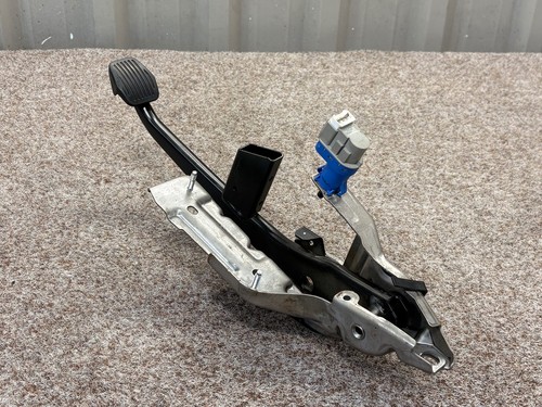 FORD C-MAX C344 2010-2016 - Front Right Brake Pedal Assembly AV612467CF