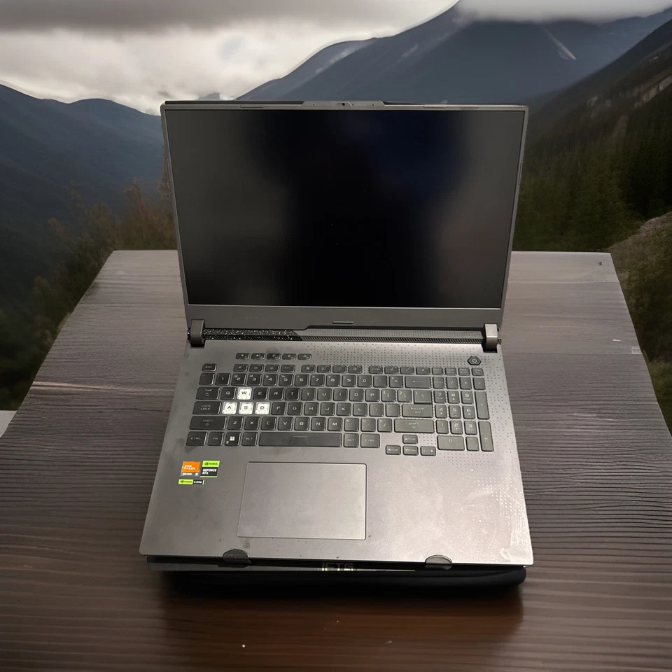 Asus Rog Strix G17 Gaming Laptop G713P AMD Ryzen 9 16 GB DDR5 RAM - Image 2 of 4