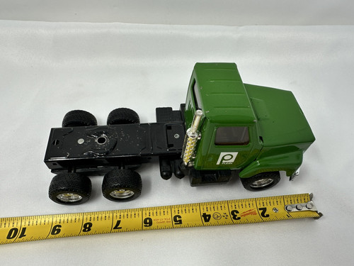 Vintage Ertl Publix Pressed Steel International Day Cab Semi - Green And Black - Picture 7 of 7