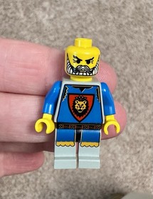 Lego Castle Knights Kingdom I  King Leo Minifigure 6026 6098 6091 6095 1286