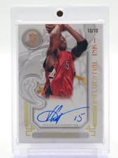 VINCE CARTER 2023-24 TOPPS ROYALTY INFLUENTIAL INK AUTO GOLD /10 #II-VC Q4444