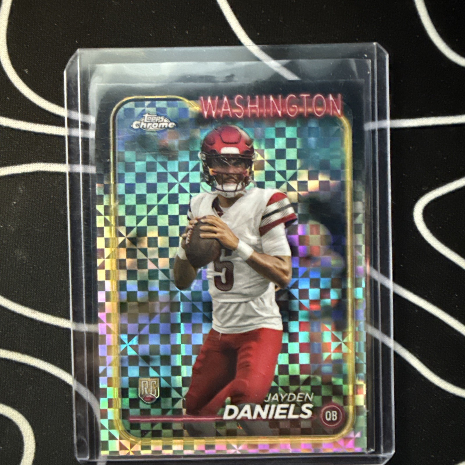 Topps 2024 Chrome Rookies Jayden Daniels X-Fractor #201 Washington Commanders