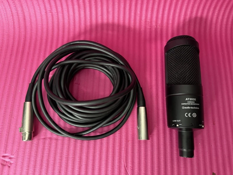 Audio-Technica AT2035 Cardioid Condenser Microphone - Black w/ long cable XLR