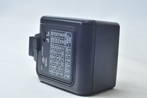 @ SakuraDo Camera @ Discount! @ Sunpak SP 140 Compact Shoe-Mount Flashlight - Imagen 3 de 11