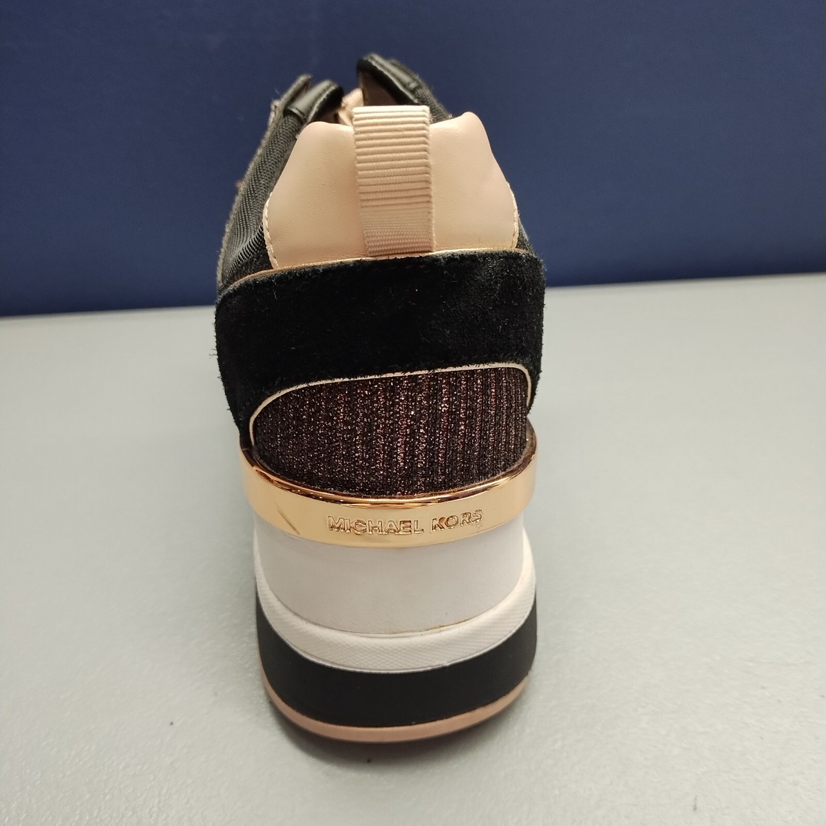 Michael Kors Athletic Sneaker Womens Size 9M Multi Leather