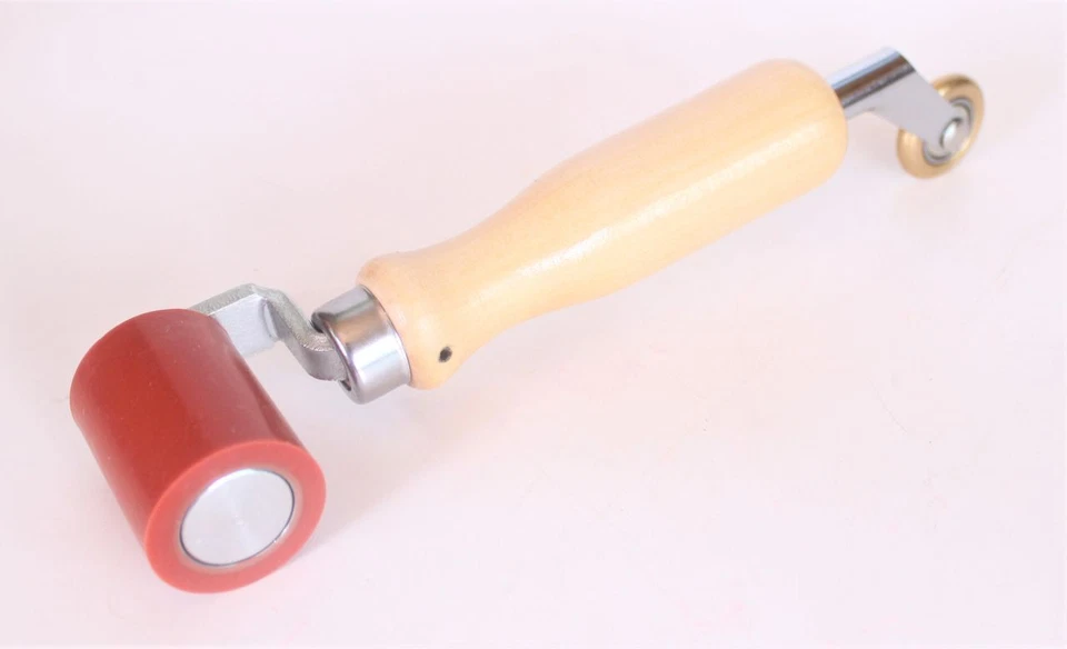 Profi Andrückrolle 45 mm Silikon mit Messing Andrückwalze 5 mm Andrück Rolle - Bild 1 von 1
