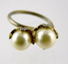 Vintage Silvertone Metal Dual Faux Pearl Ring Size 6.25 Weighs 2.6g Duo Pearls