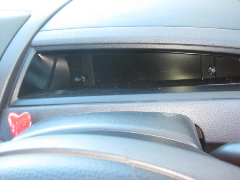 SUZUKI LIANA LEFT TAILLIGHT RH4 SI, HATCH, 10/2001-02/2004 - image 2 of 4