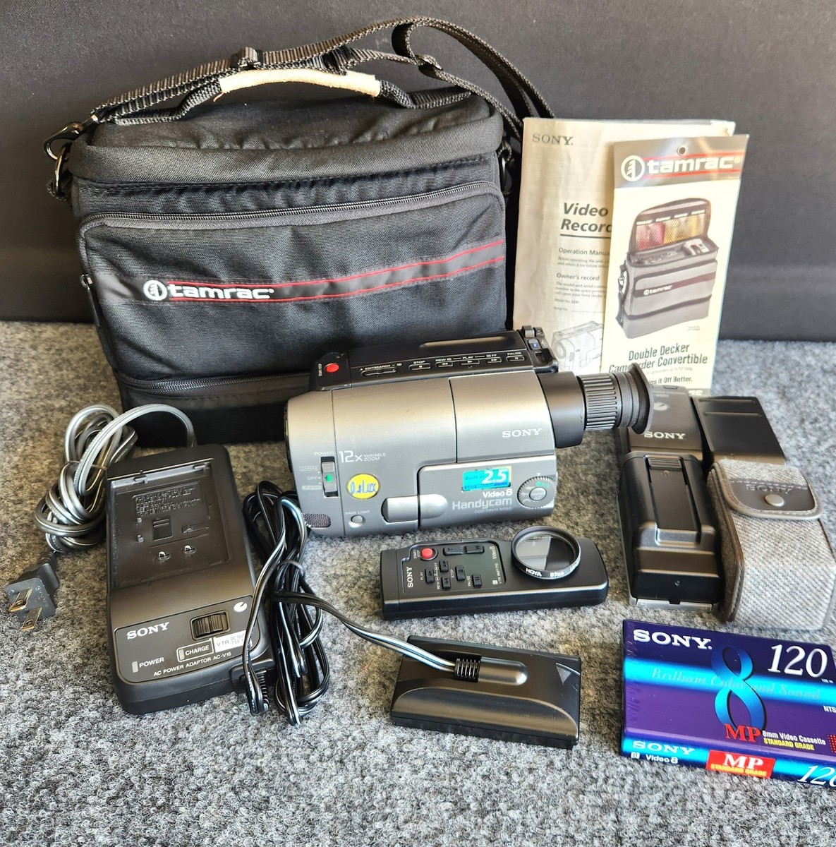 SONY Video8 Handycam CCD-TRV11 ② Sony Handycam Ccd-trv11 E Video 8 Camcorder Camera Only No