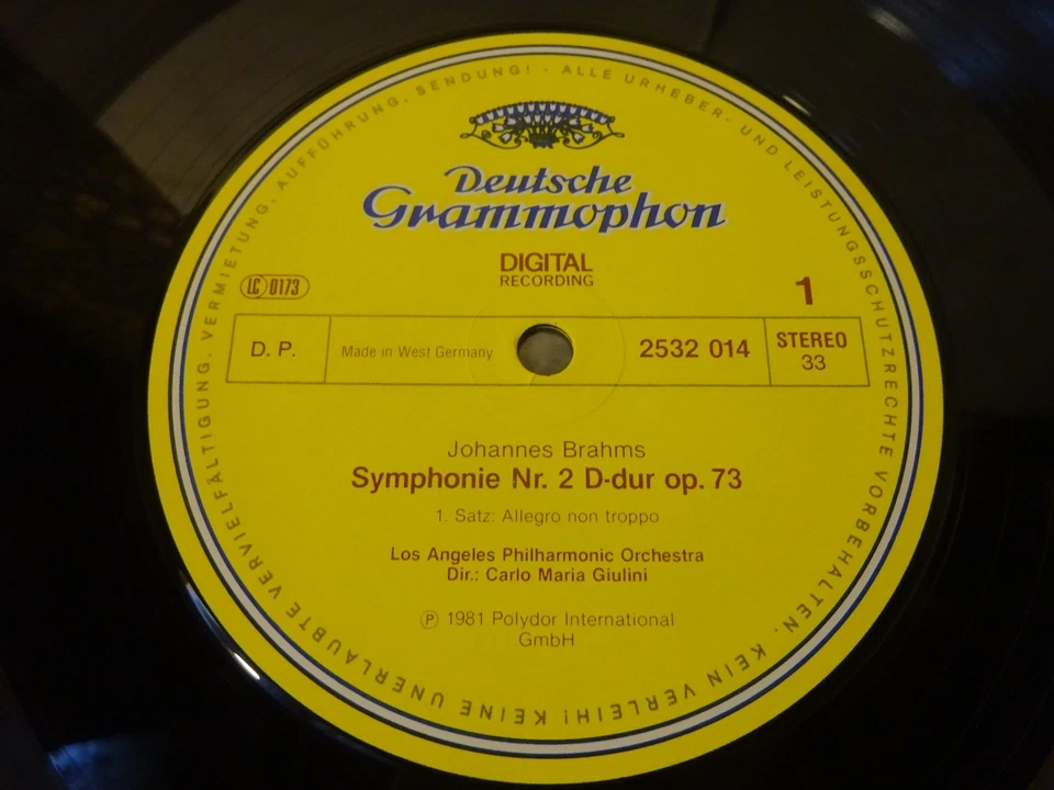 NM BRAHMS - SYMPHONY NO 2 LP, Los Angeles P/O, Carlo Maria Giulini, DG 2532 014 - Image 3 of 4