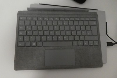 Microsoft Surface pro Tastatur in grau