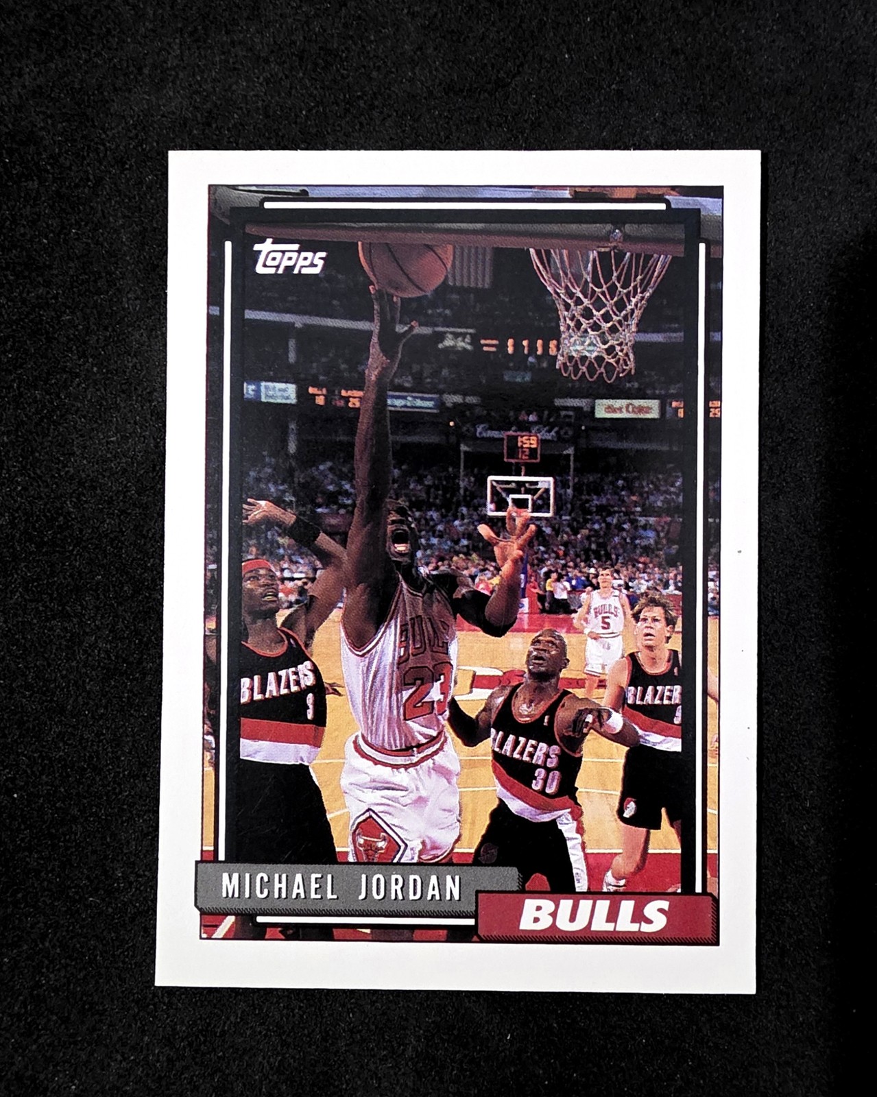 1992-93 Topps #141 Michael Jordan HOF Chicago Bulls