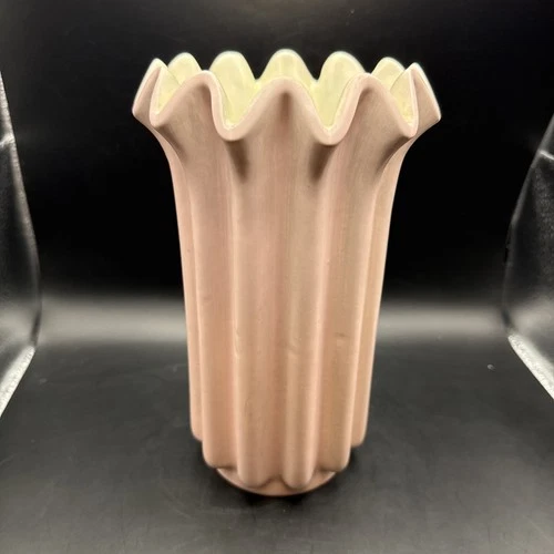 Vintage Red Wing Wavy Ribbed Art Pottery Pale Pink Ivory Vase #1171 USA