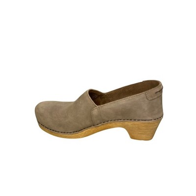 Dansko Mavis Nubuck Leather Clogs Shoes Womens Size 39 US 8.5-9 Nurse Comfort
