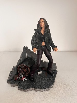 MOORE COLLECTABLES Angel Serie Faith Lederjacke Actionfigur Buffy