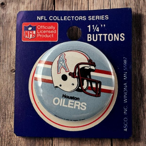 NFL FOOTBALL HOUSTON OILERS Now Tennessee TITANS TEAM Vintage Button Sports PIN - Picture 4 of 16