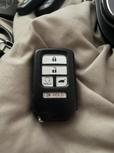 Honda Pilot Accord CR-V Keys OEM honda key fob shell - Picture 5 of 11