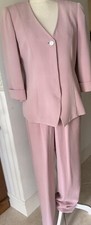 Dana Buchman 100 Silk , Mauve Pink Lined 3/4 Sleeve Pantsuit. Size 8