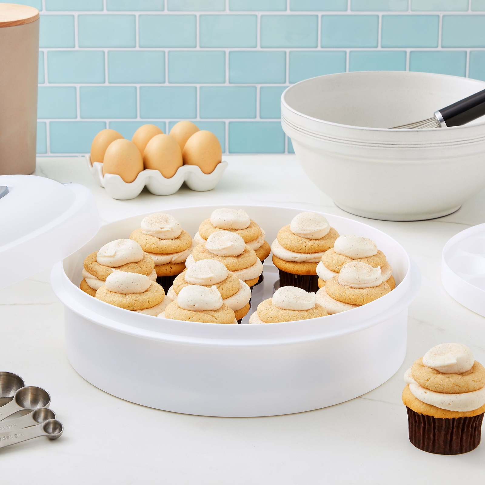 Round Dessert Carrier with Lid and Handle, Cheesecake Container (White, 12x4in)