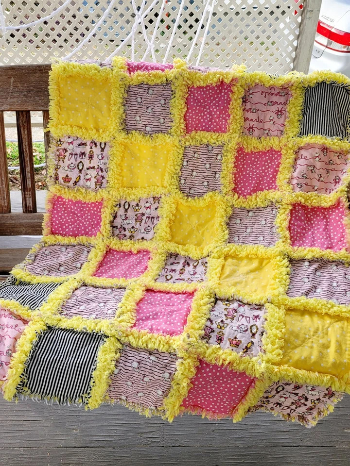 Disney Aristocats Marie желтое и розовое тряпичное одеяло; стеганое одеяло для малышей/малышей - Изображение 3 из 4