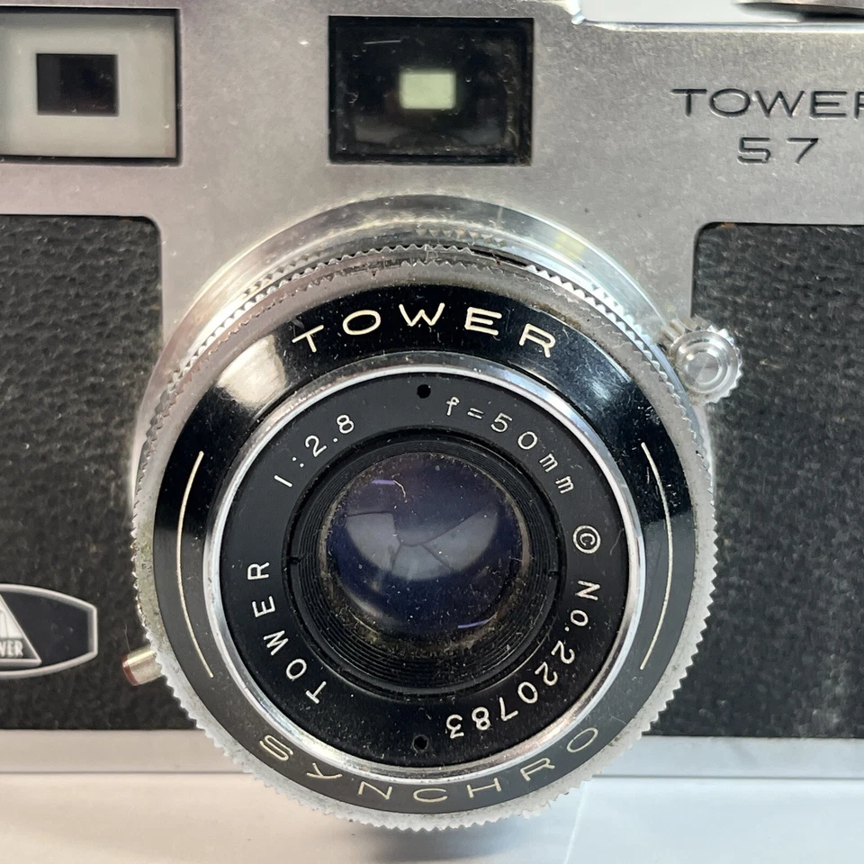 Cámara Tower 57 35mm con lente F50mm vintage sin probar se vende como está piezas reparación Foto 3 de 4