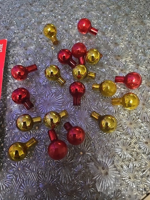Vintage Lot 19 Glass Ball Christmas Ornament Red And Gold Small Feather Tree
