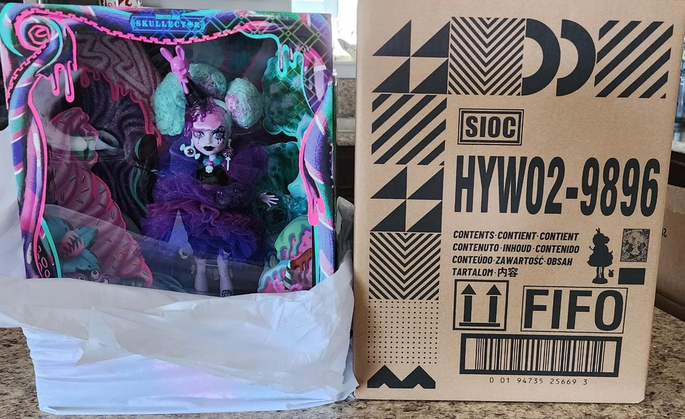 SDCC 2025 Monster High TWYLA SWEET SCREAMS NUEVO EN REMITENTE DE FÁBRICA Foto 3 de 4