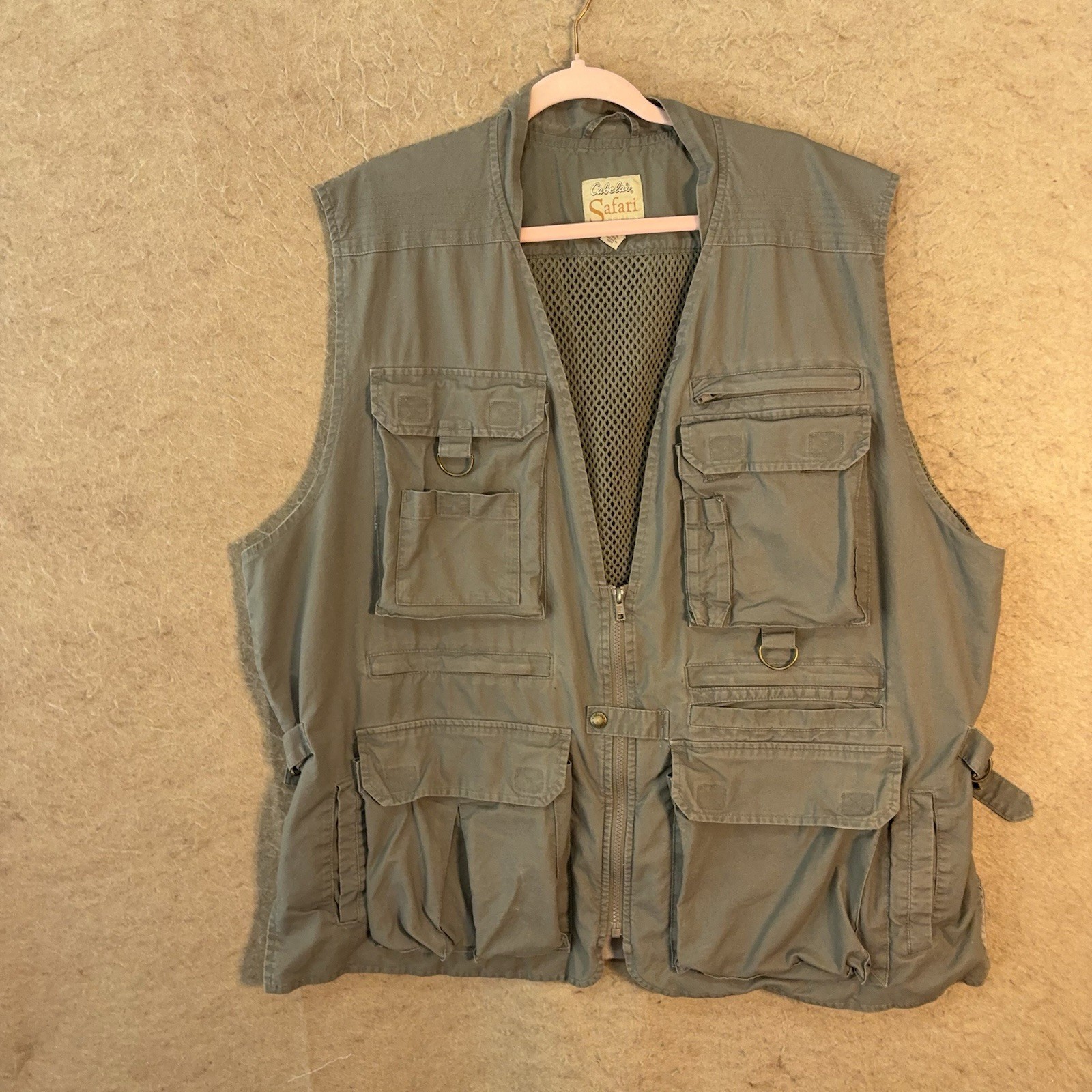 Cabelas Safari Series Vest Mens 2XL Green Vented Hiking Fish