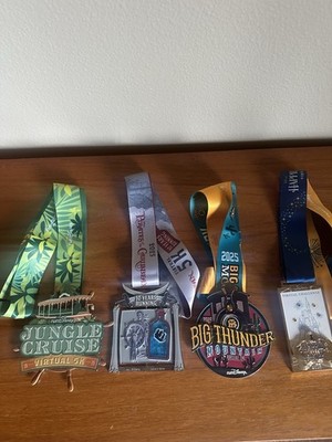 Run Disney Metal Medals 5k 2025 Lot Of 4
