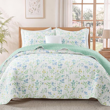 Floral Quilt King Size, White King Size Quilt Bedding Set with Chic Vintage Gard