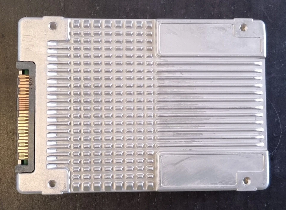 Intel SSD 2TB P4510 Series DC NVME U.2 2.5" SSDPE2KX020T8 Solid State Drive - Image 3 of 4