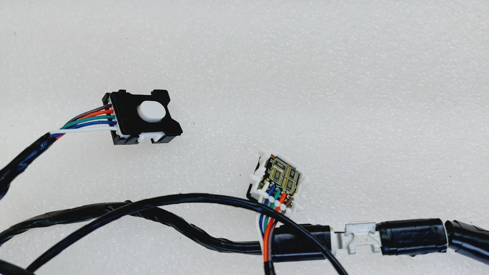 Conjunto de cableado arnés de cables trasero derecho Lincoln MKT 2013-2019 DE9Z-13C724-CA Foto 4 de 4